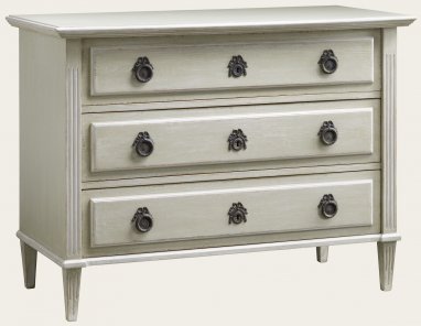 GUS048 - COMMODE WITH BOW LOCKS & HANDLES