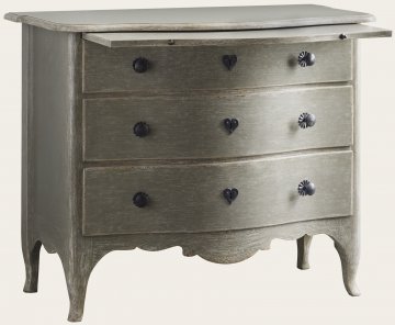 GUS074 - COMMODE WITH CARVED BASE & SLIDE IN SHELF
